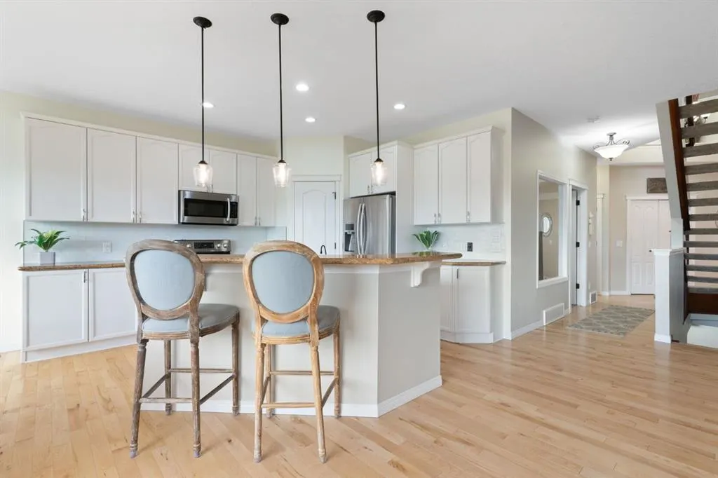 46 Crestbrook Hill SW