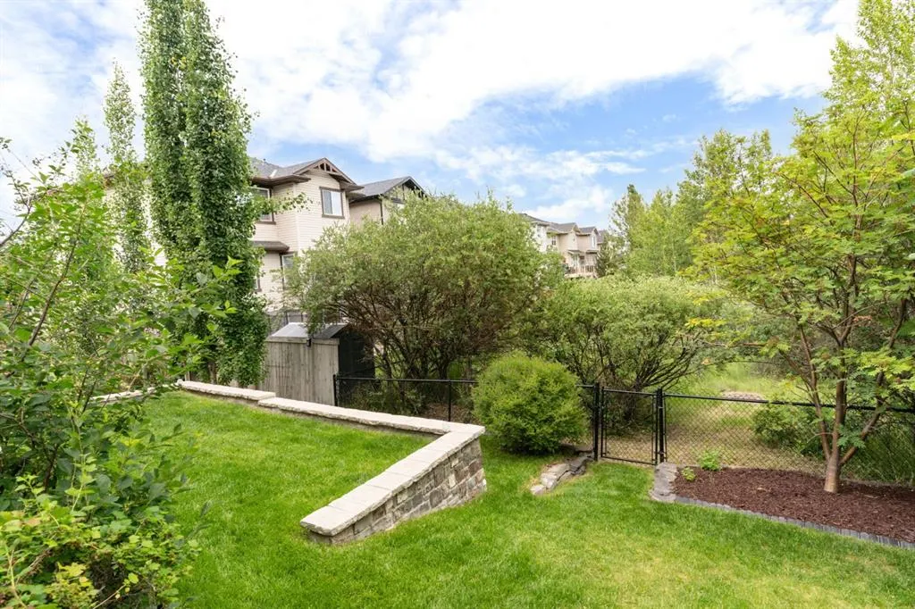 46 Crestbrook Hill SW