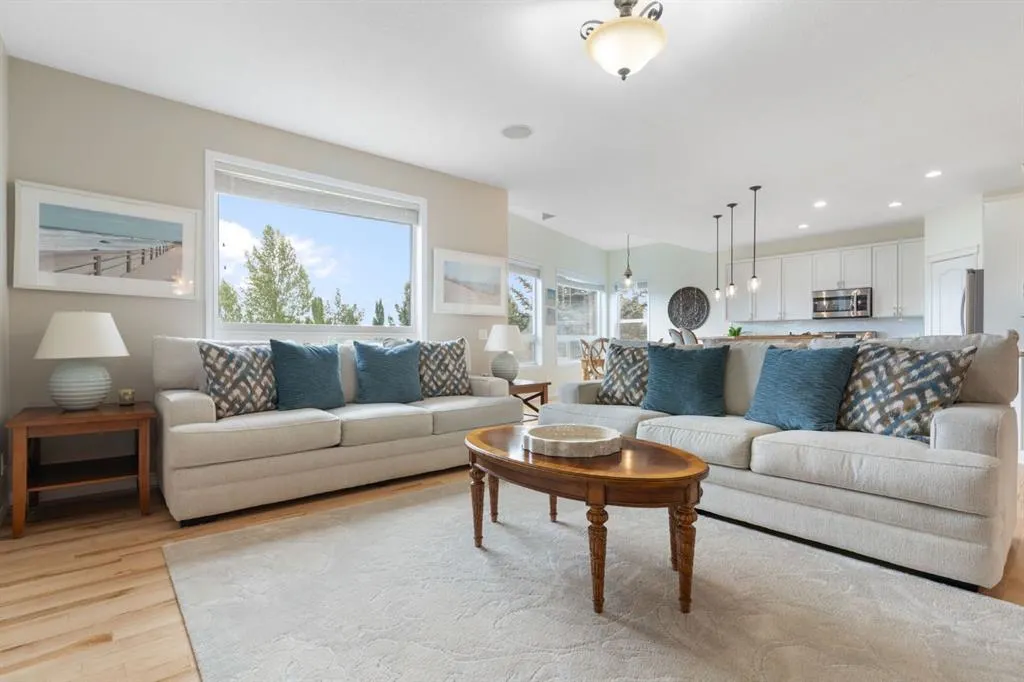 46 Crestbrook Hill SW