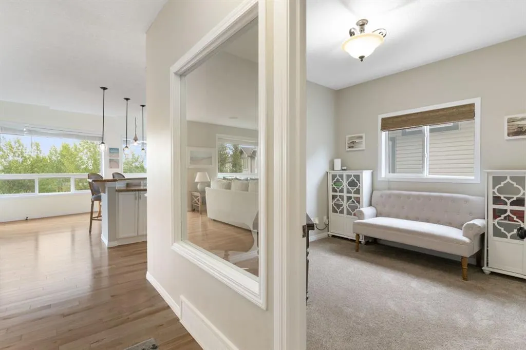 46 Crestbrook Hill SW