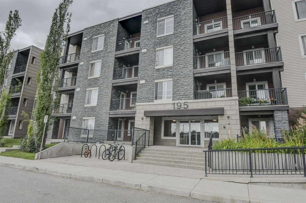 195 Kincora  Glen Road NW, #221