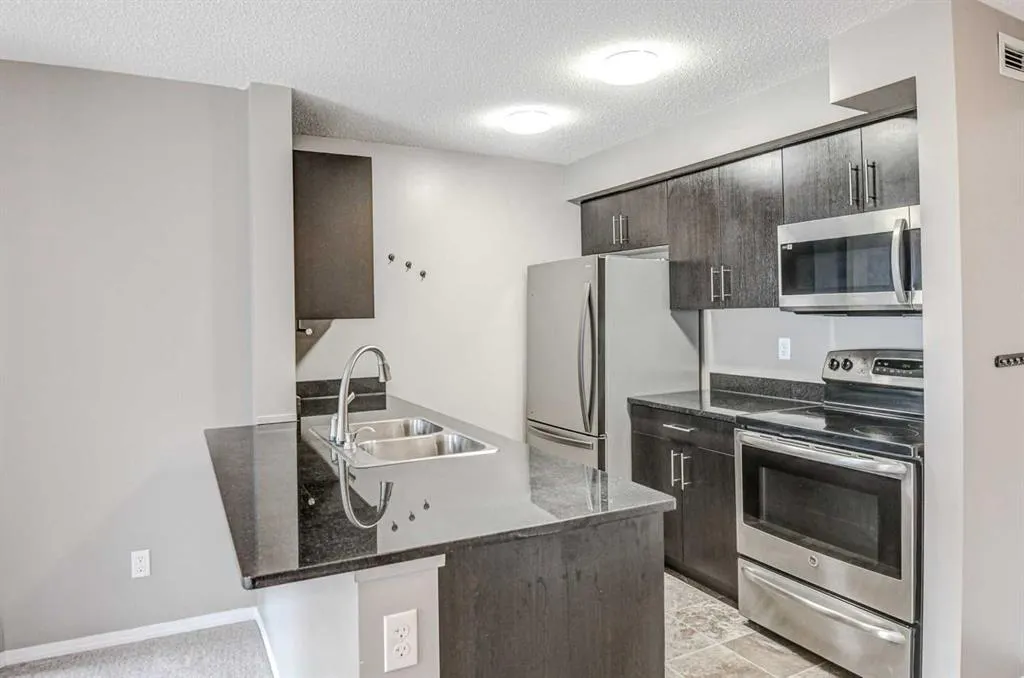 195 Kincora  Glen Road NW, #221