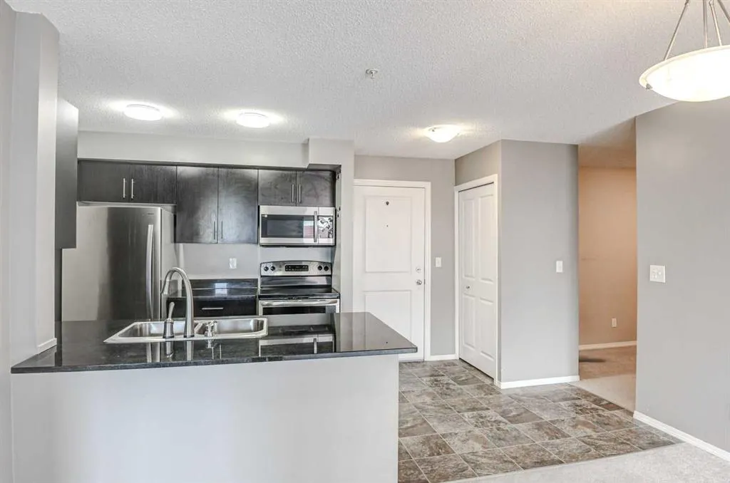 195 Kincora  Glen Road NW, #221