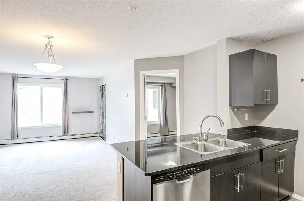 195 Kincora  Glen Road NW, #221