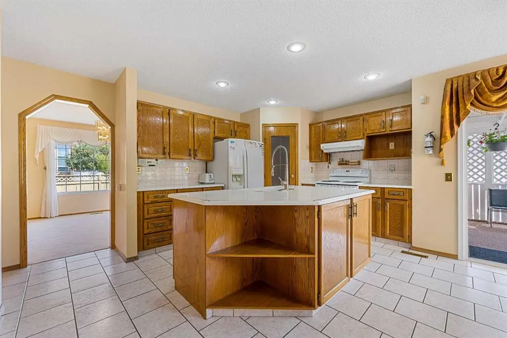 91 Coral Springs Boulevard NE