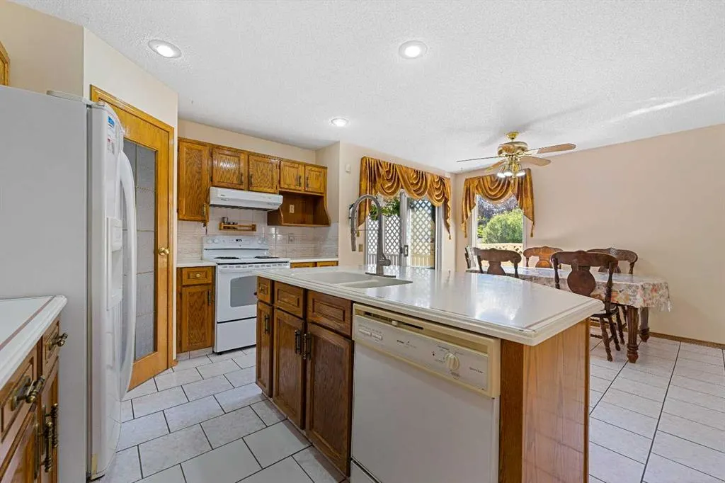 91 Coral Springs Boulevard NE