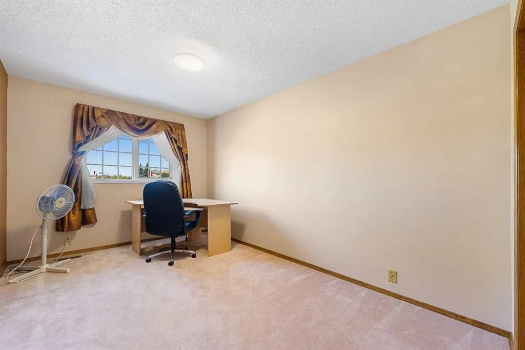 91 Coral Springs Boulevard NE