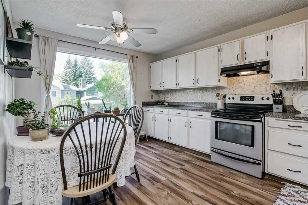 99 Midpark Gardens SE, #29