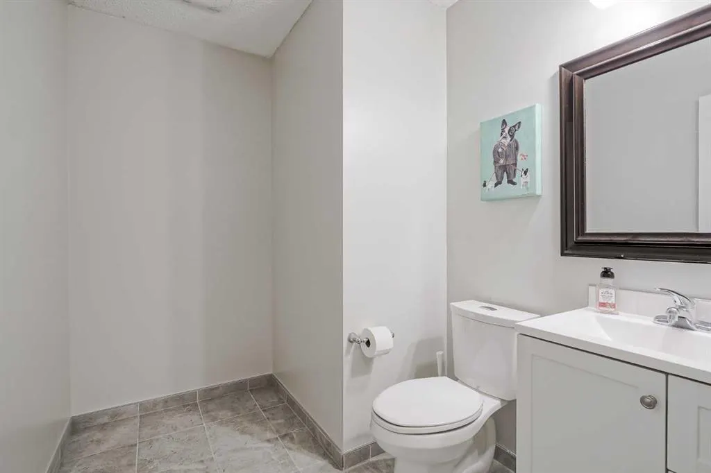 99 Midpark Gardens SE, #29