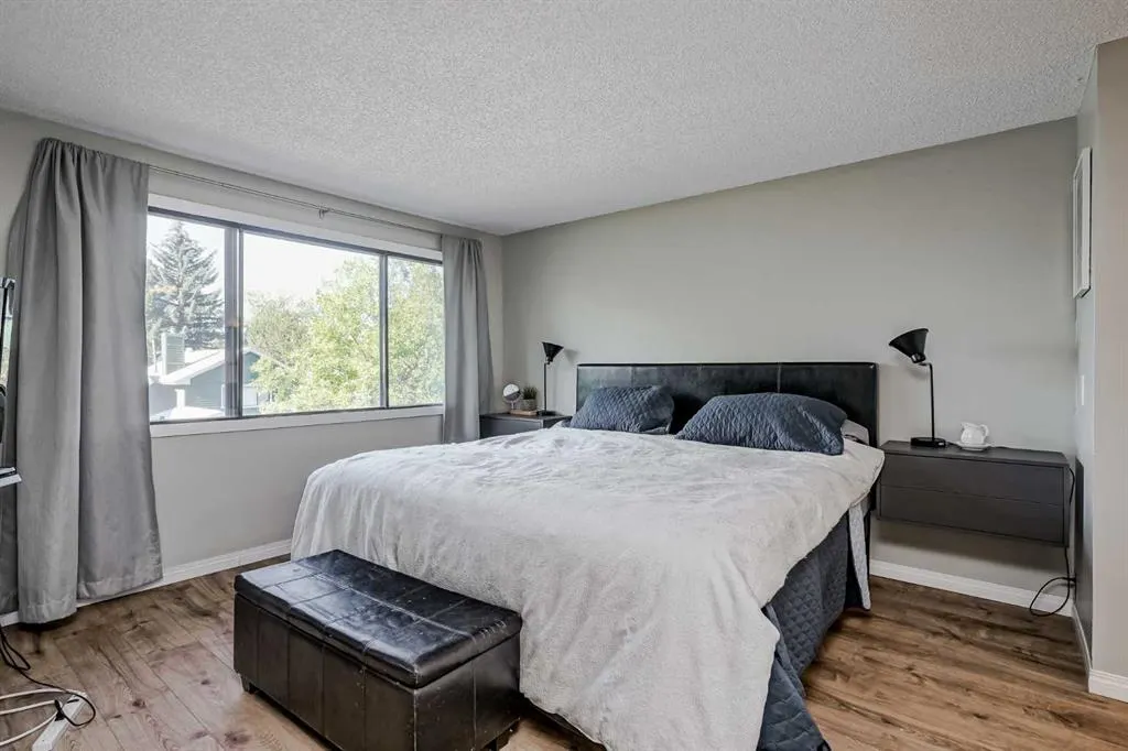 99 Midpark Gardens SE, #29