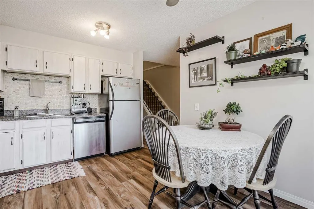 99 Midpark Gardens SE, #29