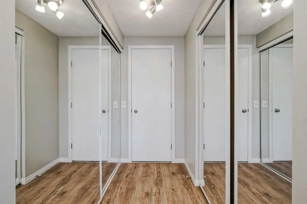 99 Midpark Gardens SE, #29