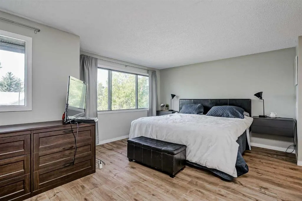 99 Midpark Gardens SE, #29