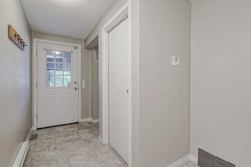 99 Midpark Gardens SE, #29