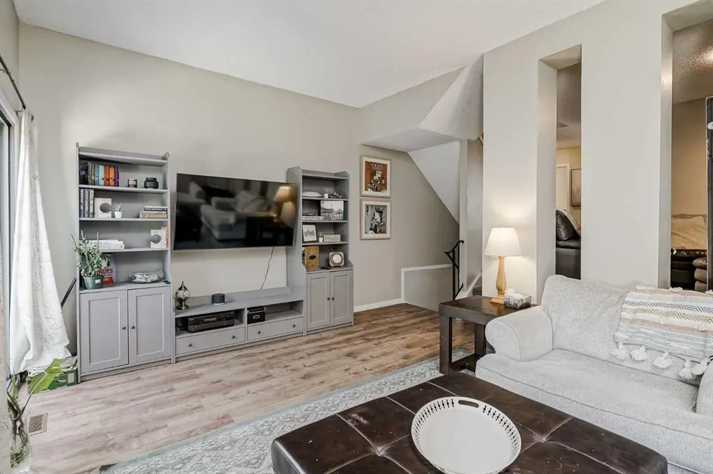 99 Midpark Gardens SE, #29