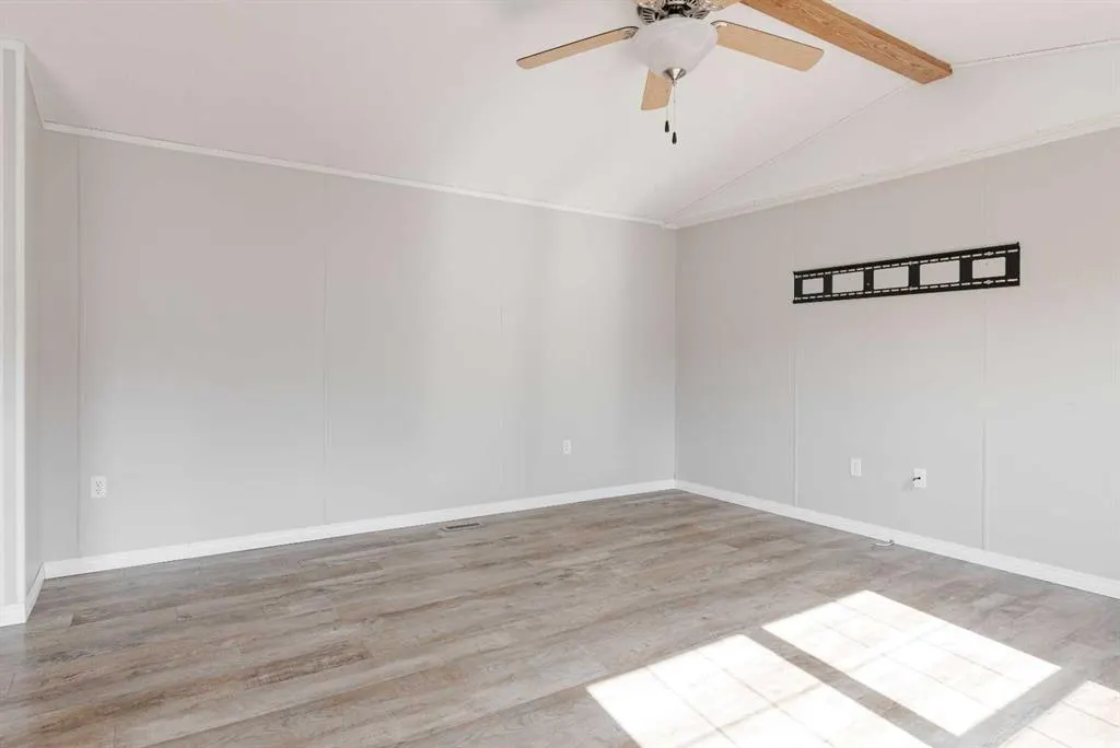132 Grey Owl Place