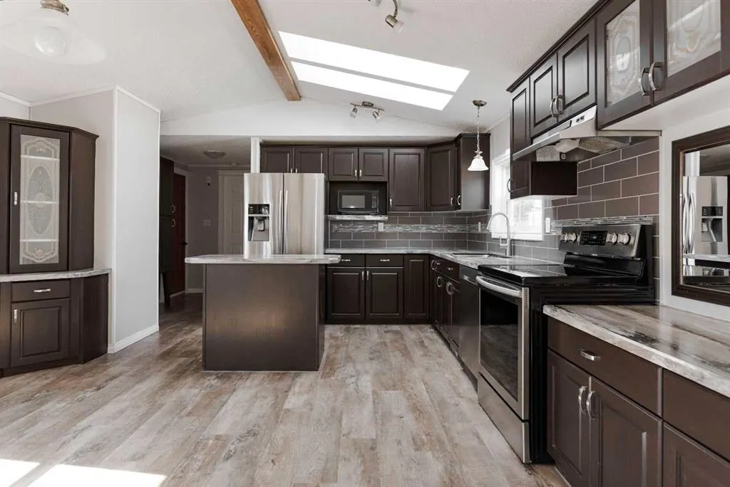 132 Grey Owl Place