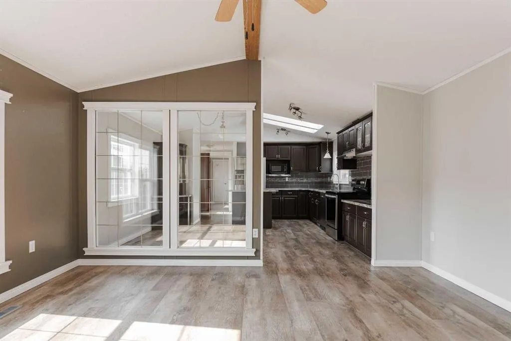 132 Grey Owl Place
