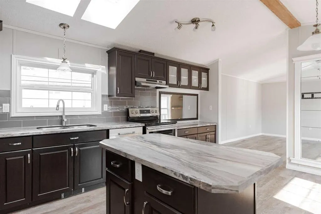 132 Grey Owl Place