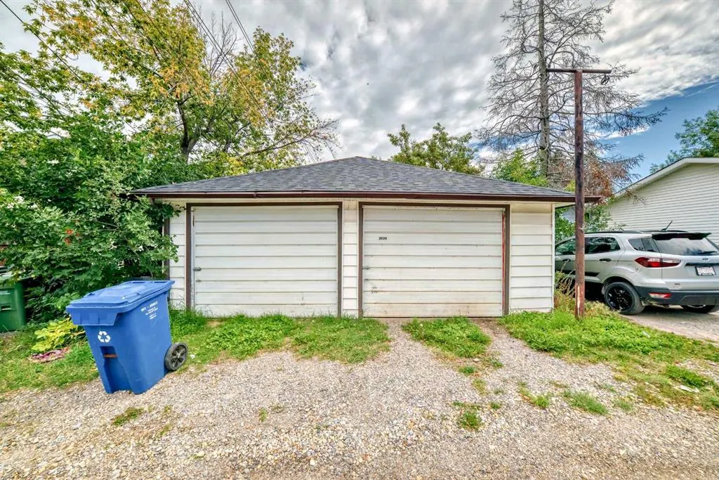 2809 38 Street SW