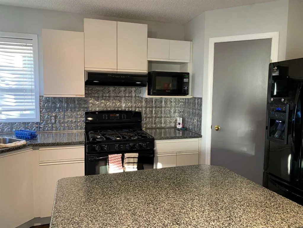73 Hidden Spring Green NW