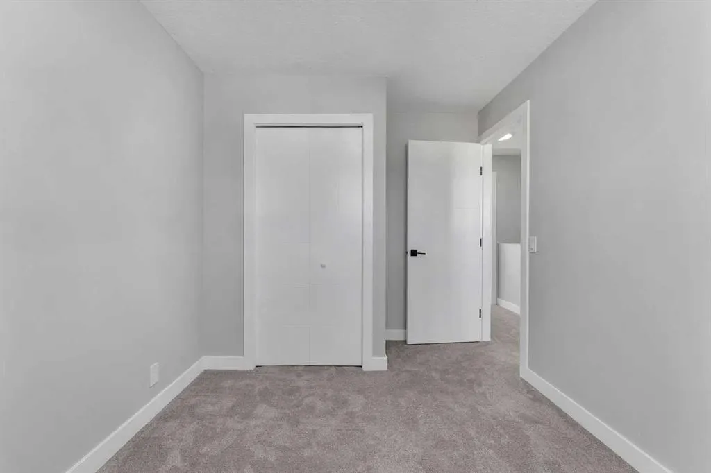 73 Erin Woods Place SE