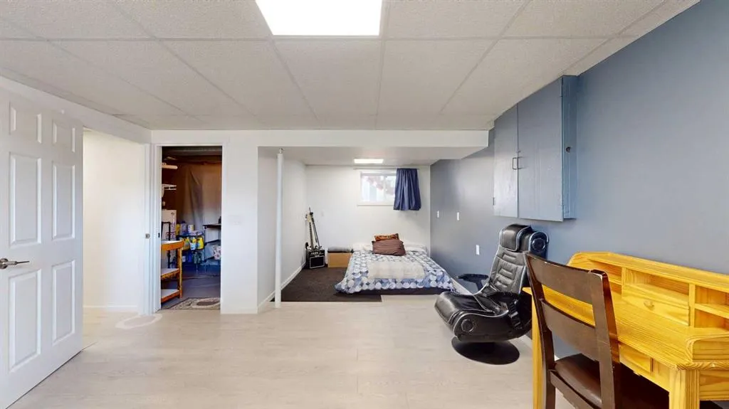 53 Fitzsimmons Avenue