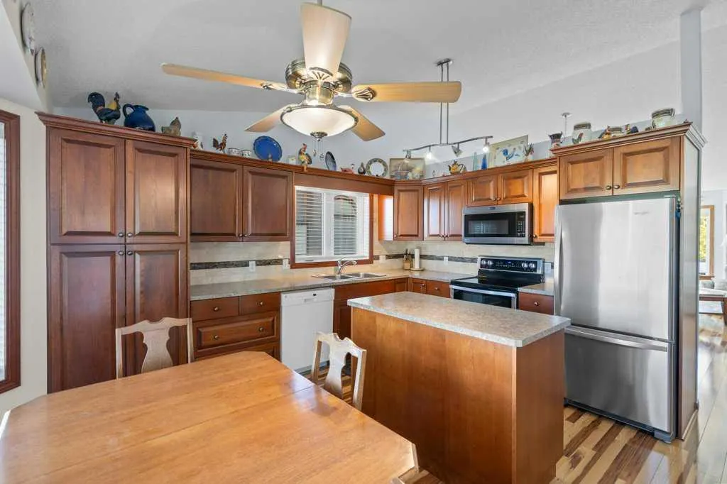 179 Douglasbank Drive SE