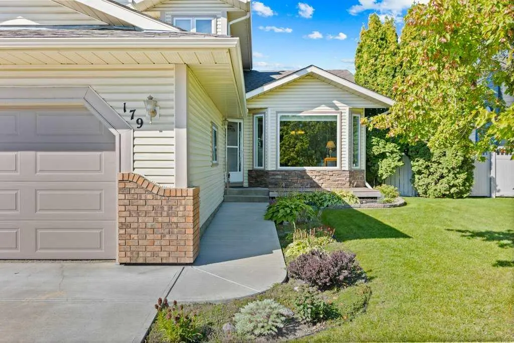 179 Douglasbank Drive SE