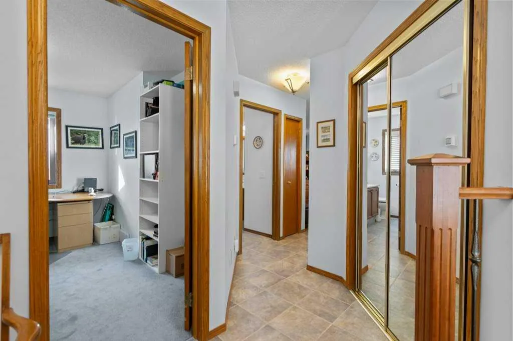 179 Douglasbank Drive SE
