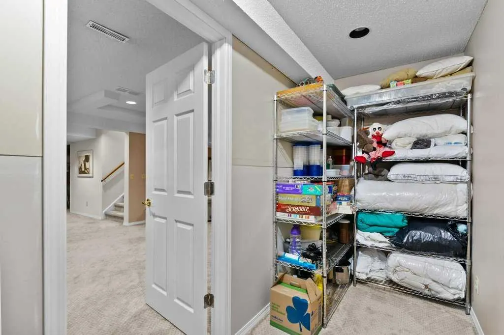 179 Douglasbank Drive SE