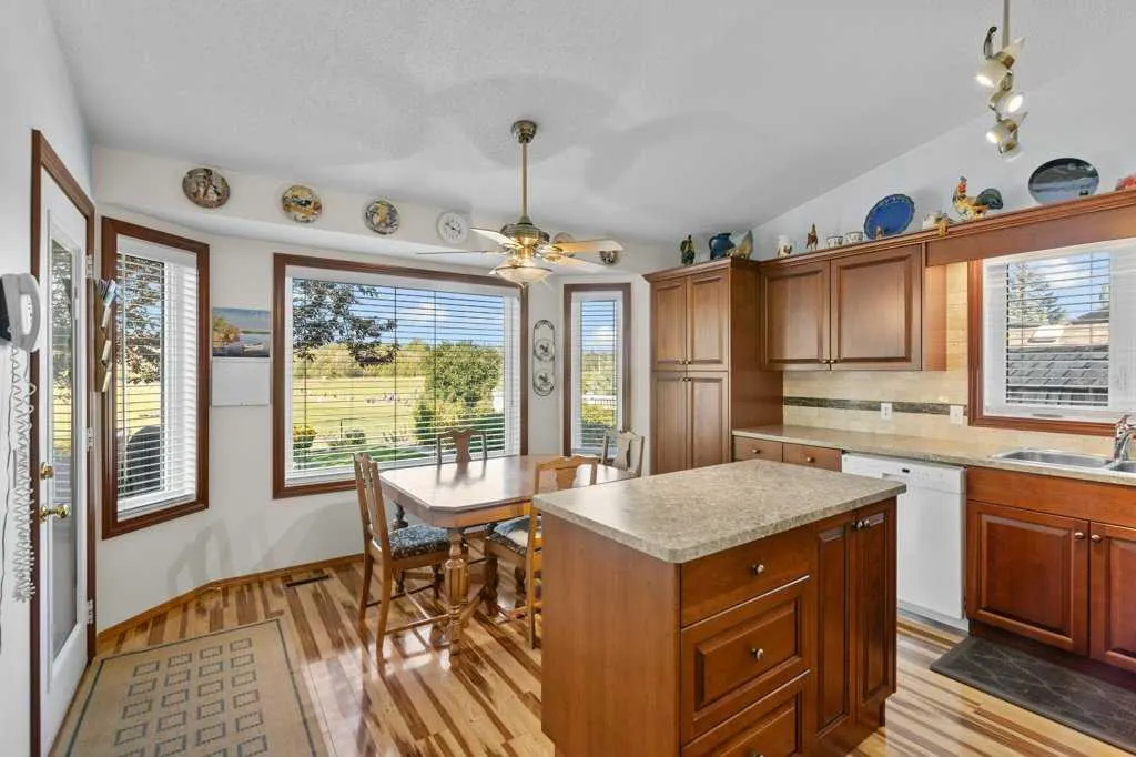 179 Douglasbank Drive SE