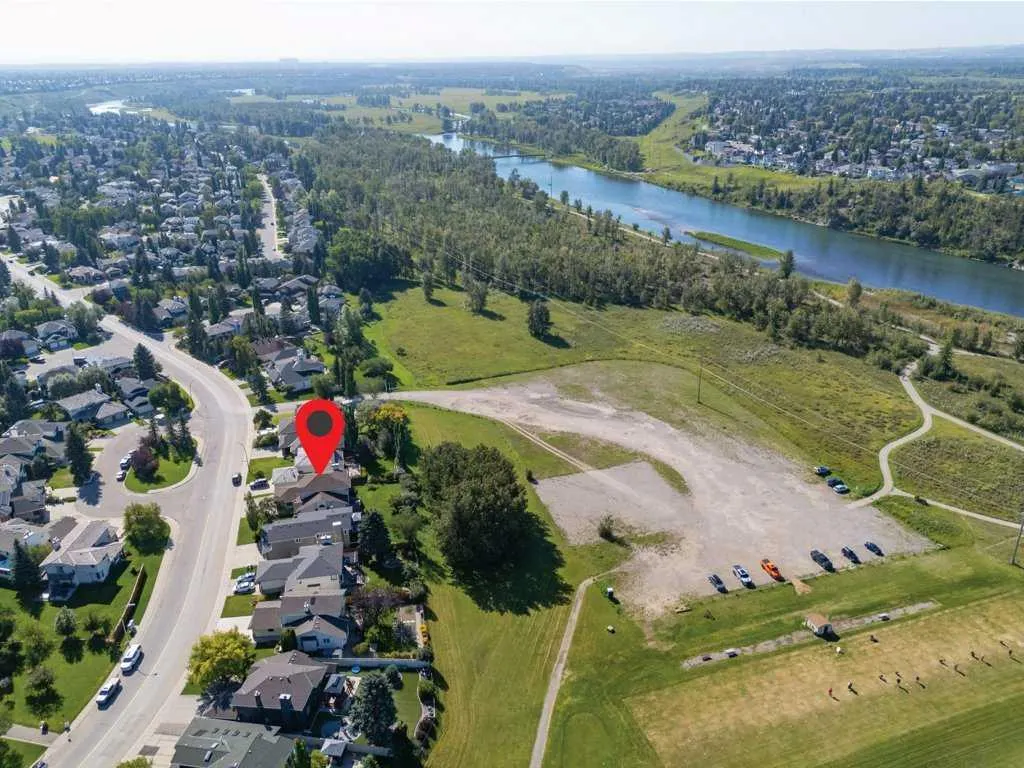 179 Douglasbank Drive SE