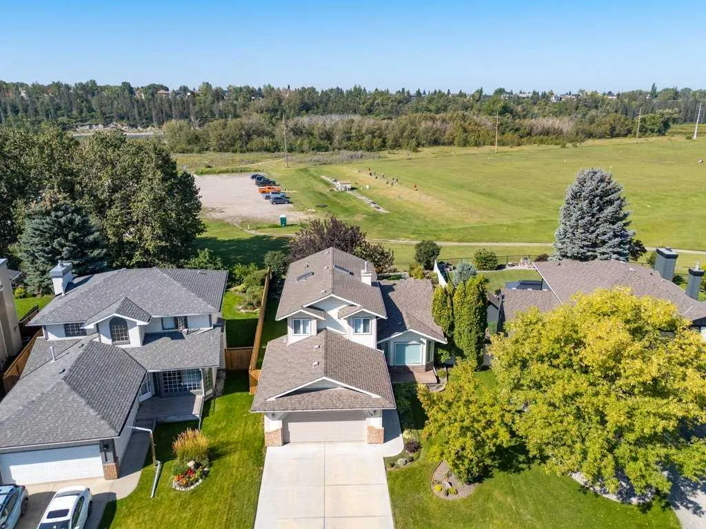 179 Douglasbank Drive SE