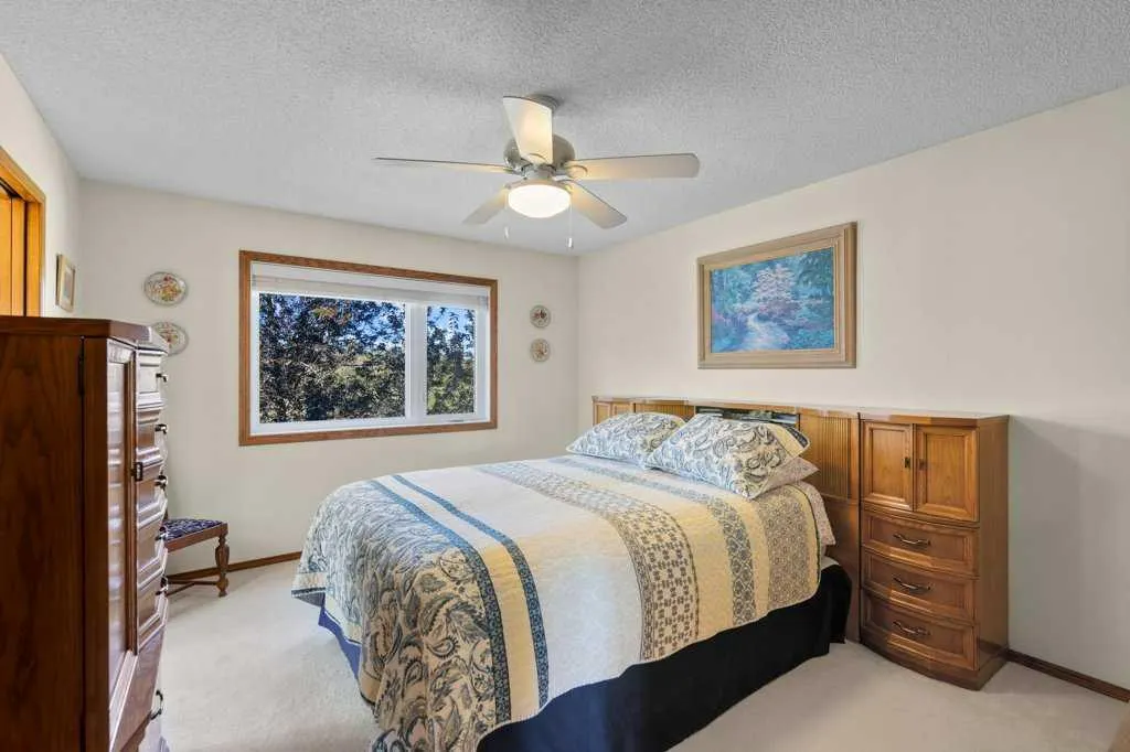 179 Douglasbank Drive SE