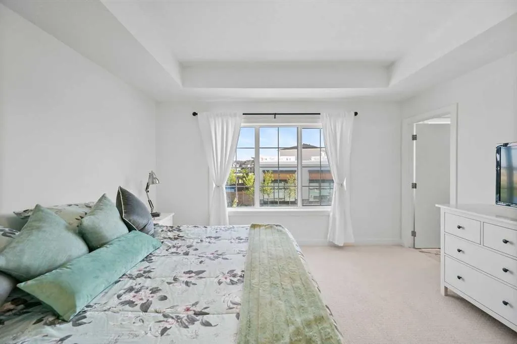 60 Amblefield Terrace NW
