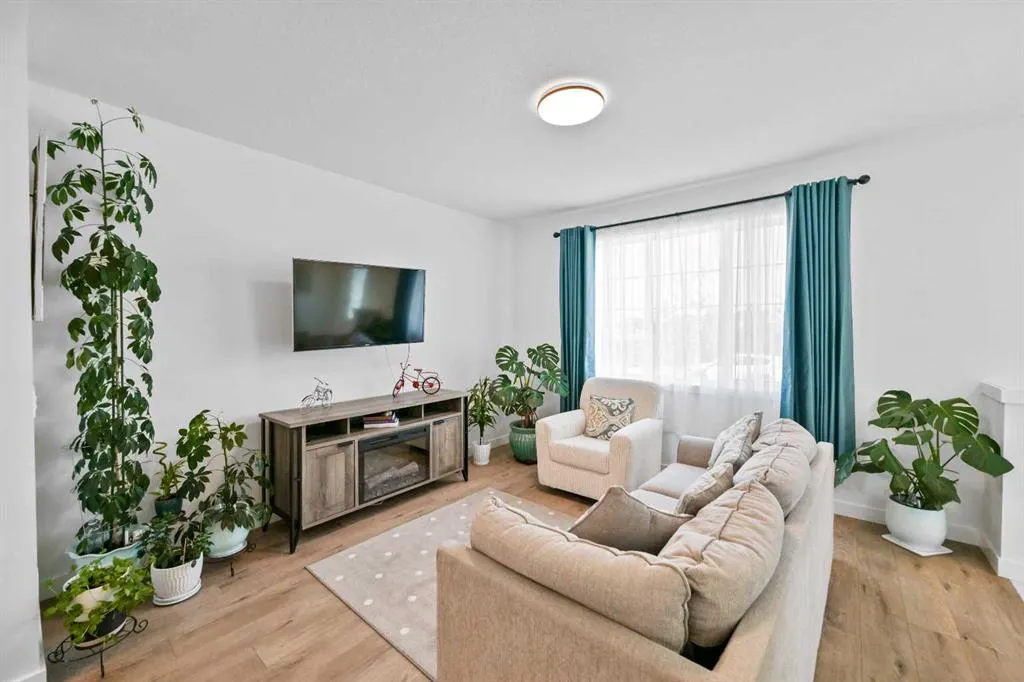 60 Amblefield Terrace NW