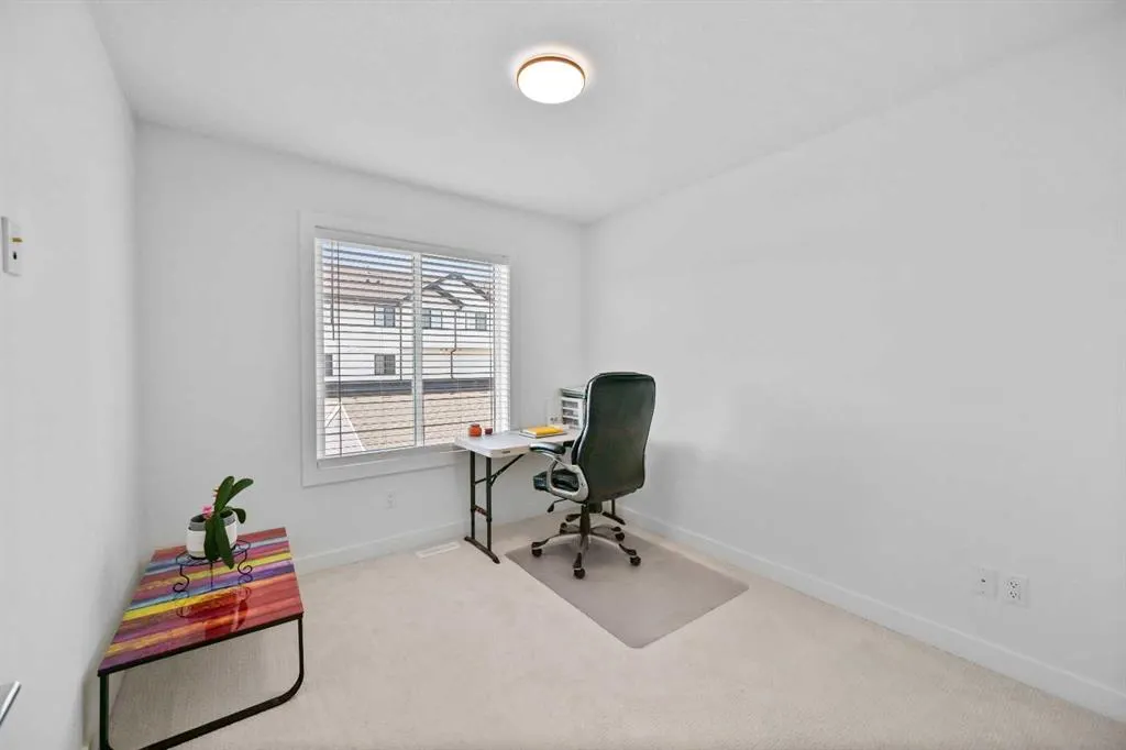 60 Amblefield Terrace NW