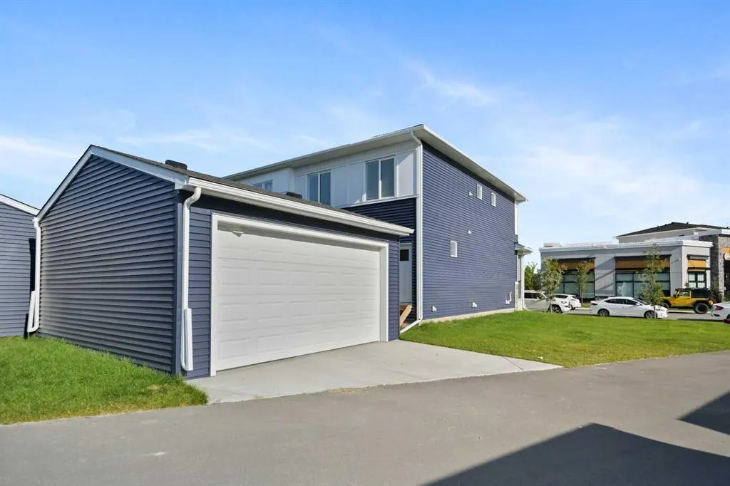 60 Amblefield Terrace NW