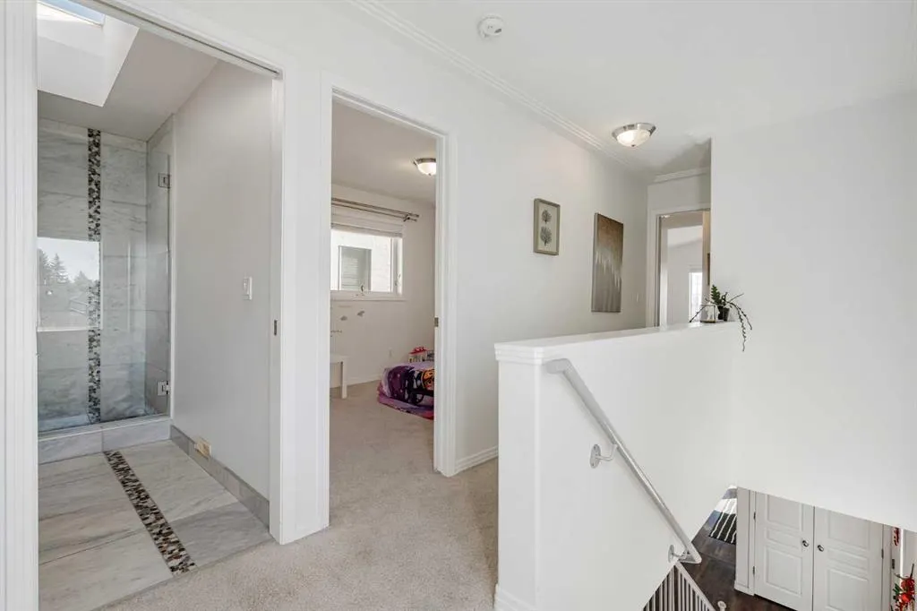 5503 Strathcona Hill SW