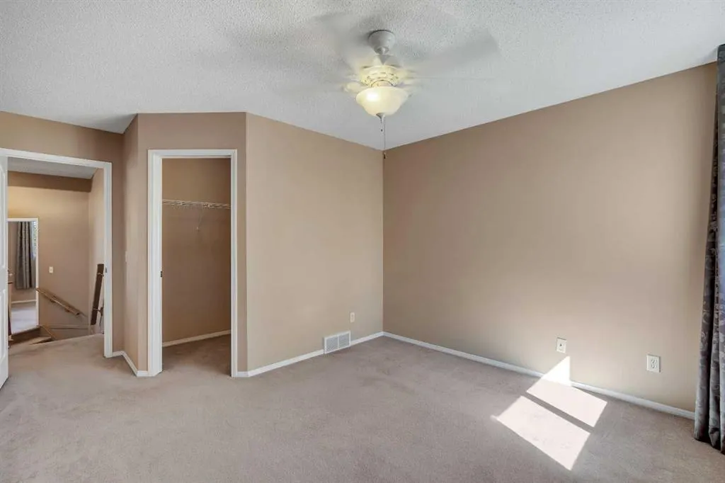 150 Harvest Oak View NE