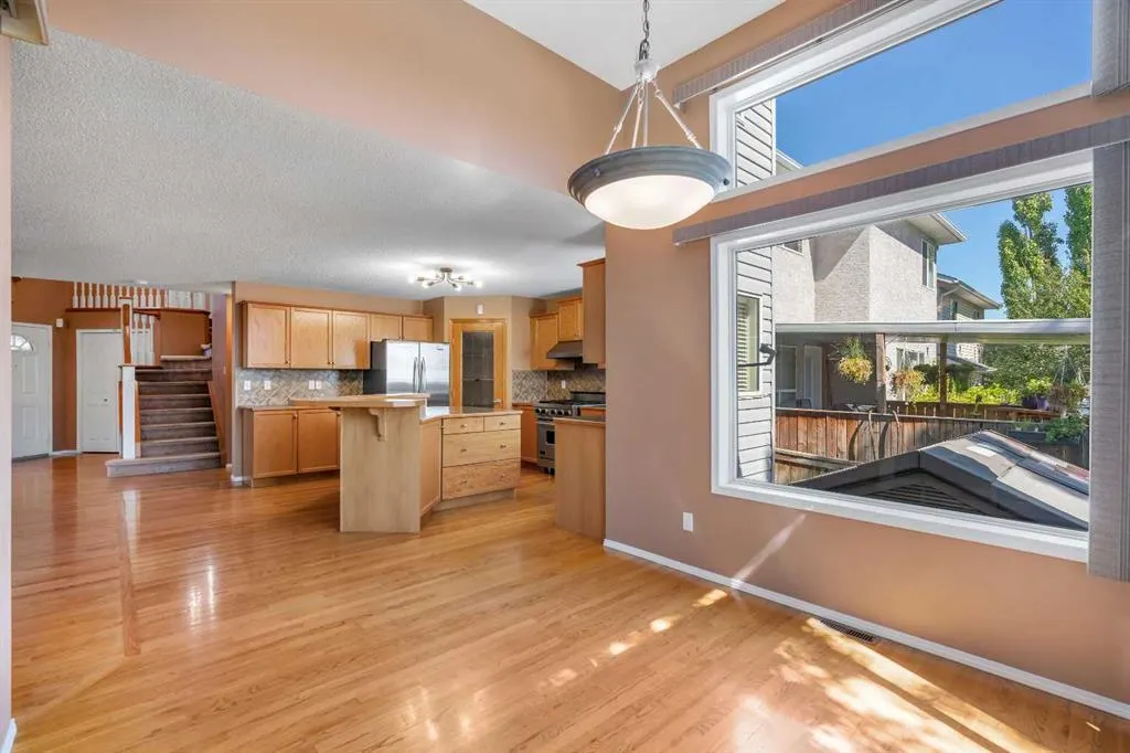 150 Harvest Oak View NE