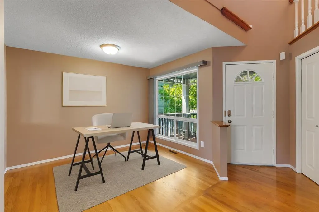 150 Harvest Oak View NE