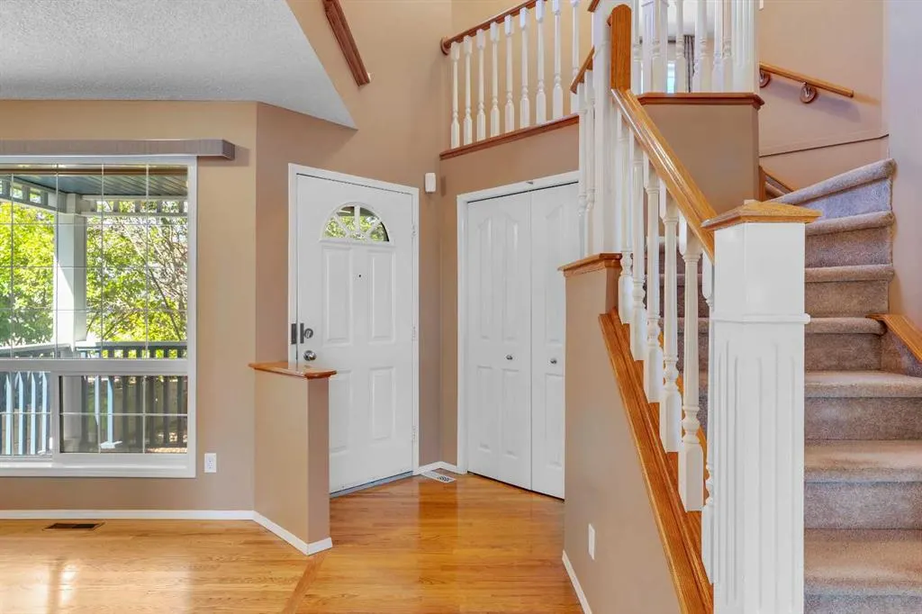 150 Harvest Oak View NE
