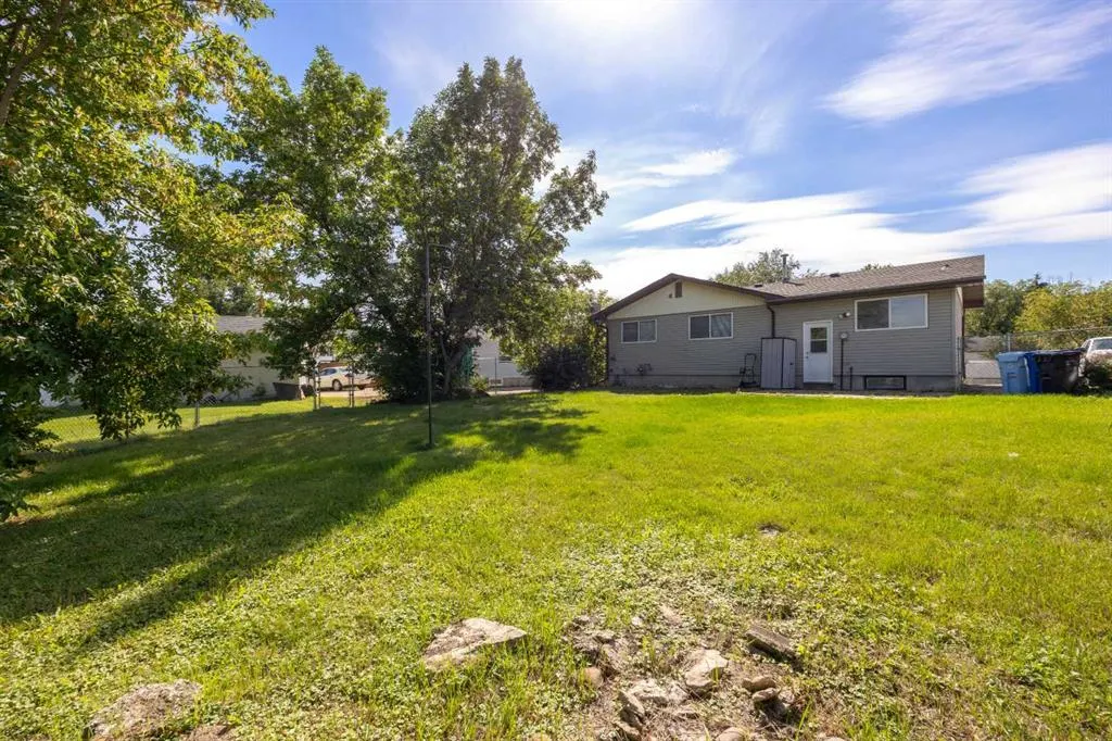 34 Bell Crescent