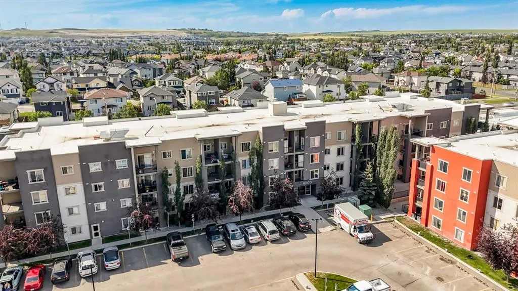 403 Mackenzie Way SW, #4317