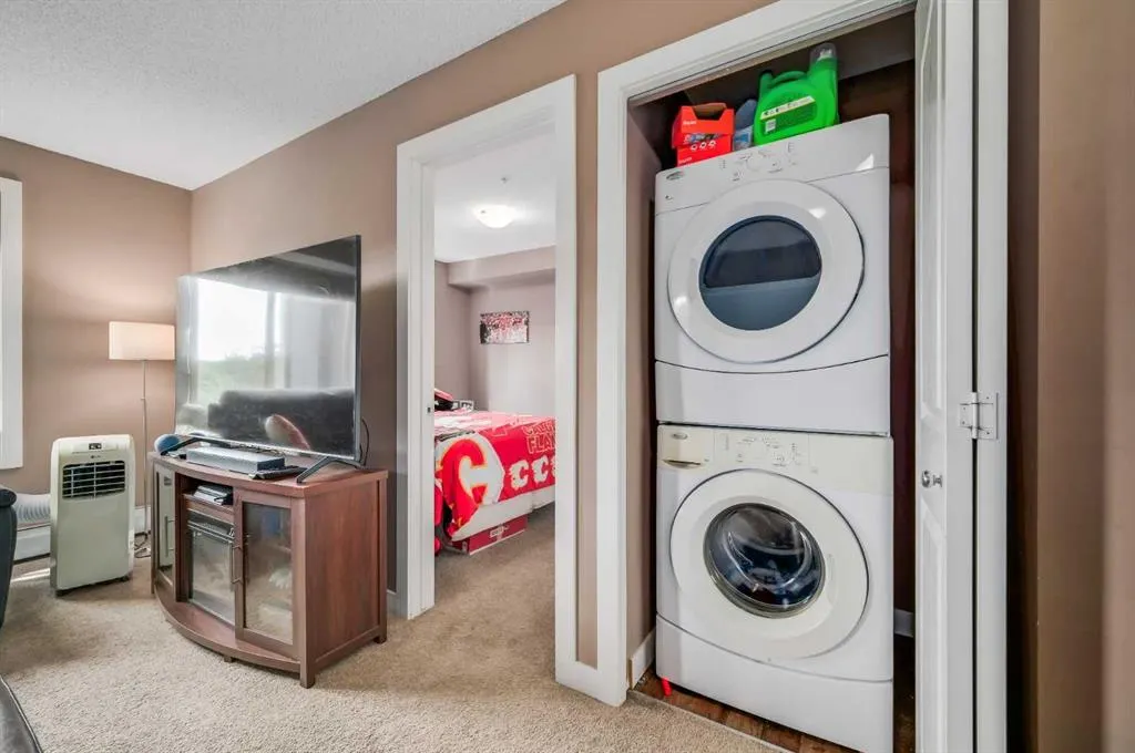403 Mackenzie Way SW, #4317