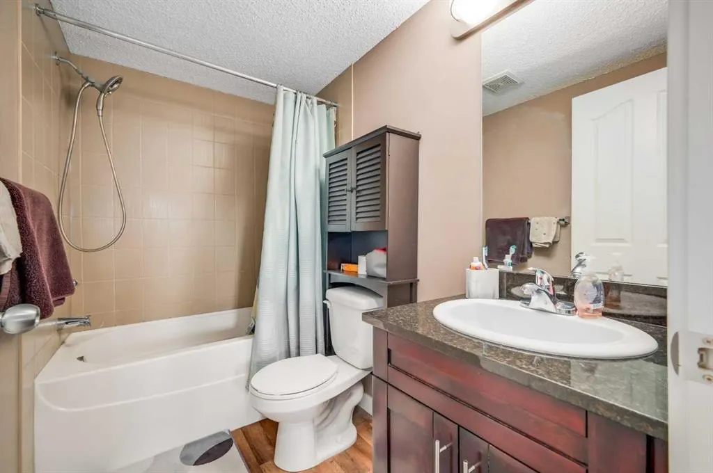 403 Mackenzie Way SW, #4317
