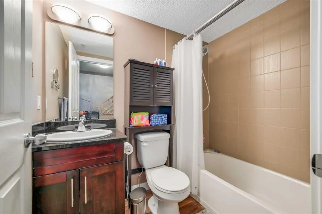 403 Mackenzie Way SW, #4317