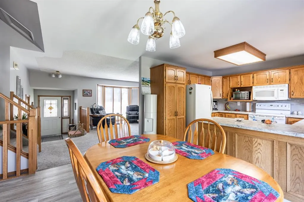 26 Shaw Crescent SE